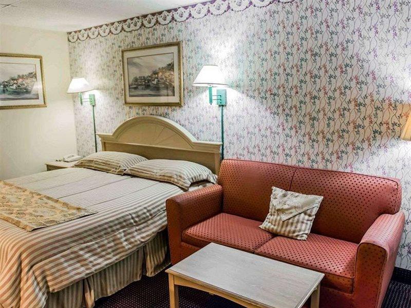 Econo Lodge Перрі Екстер'єр фото