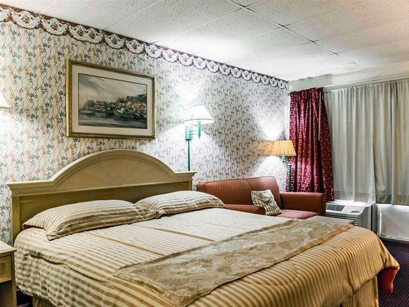 Econo Lodge Перрі Екстер'єр фото