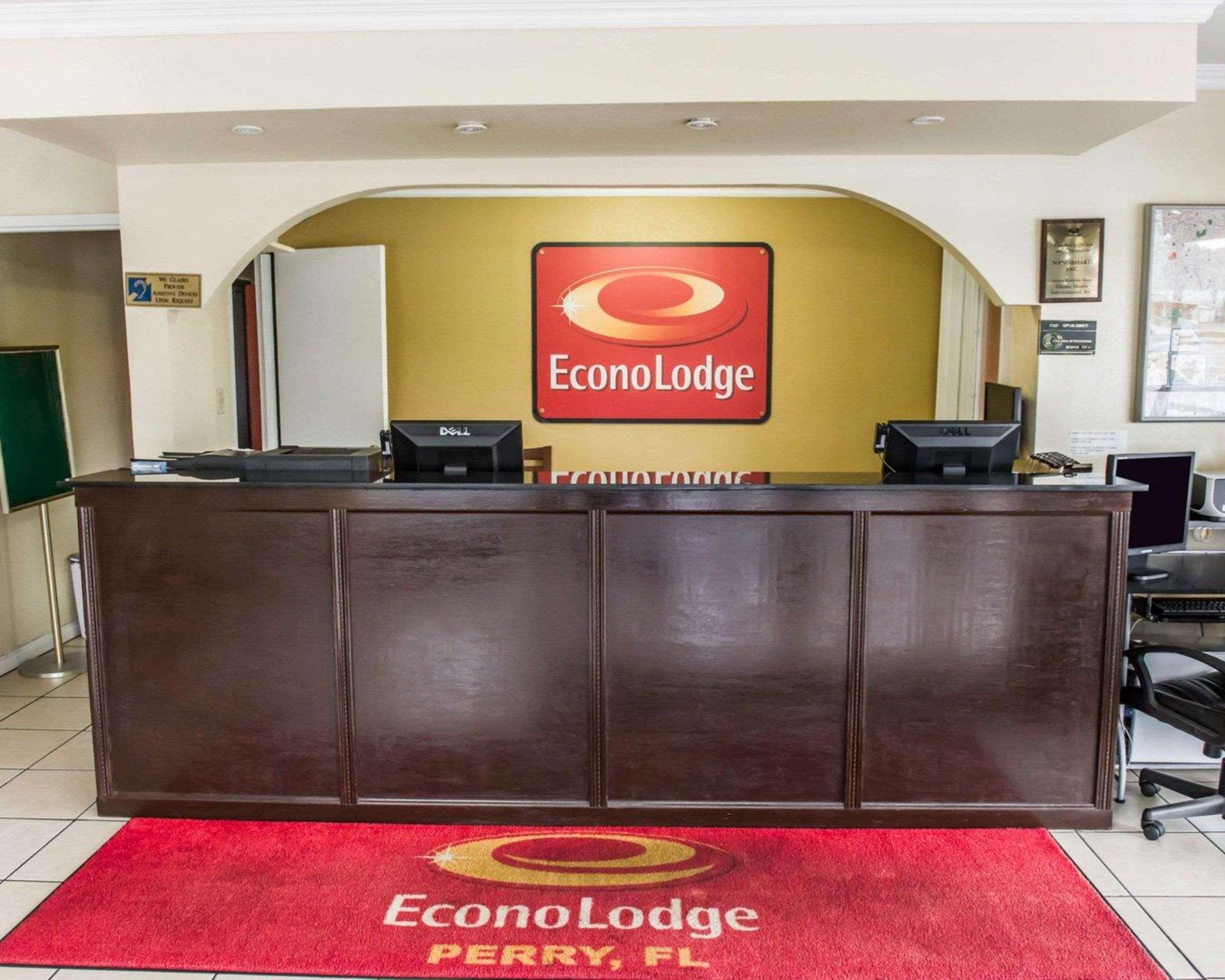 Econo Lodge Перрі Екстер'єр фото