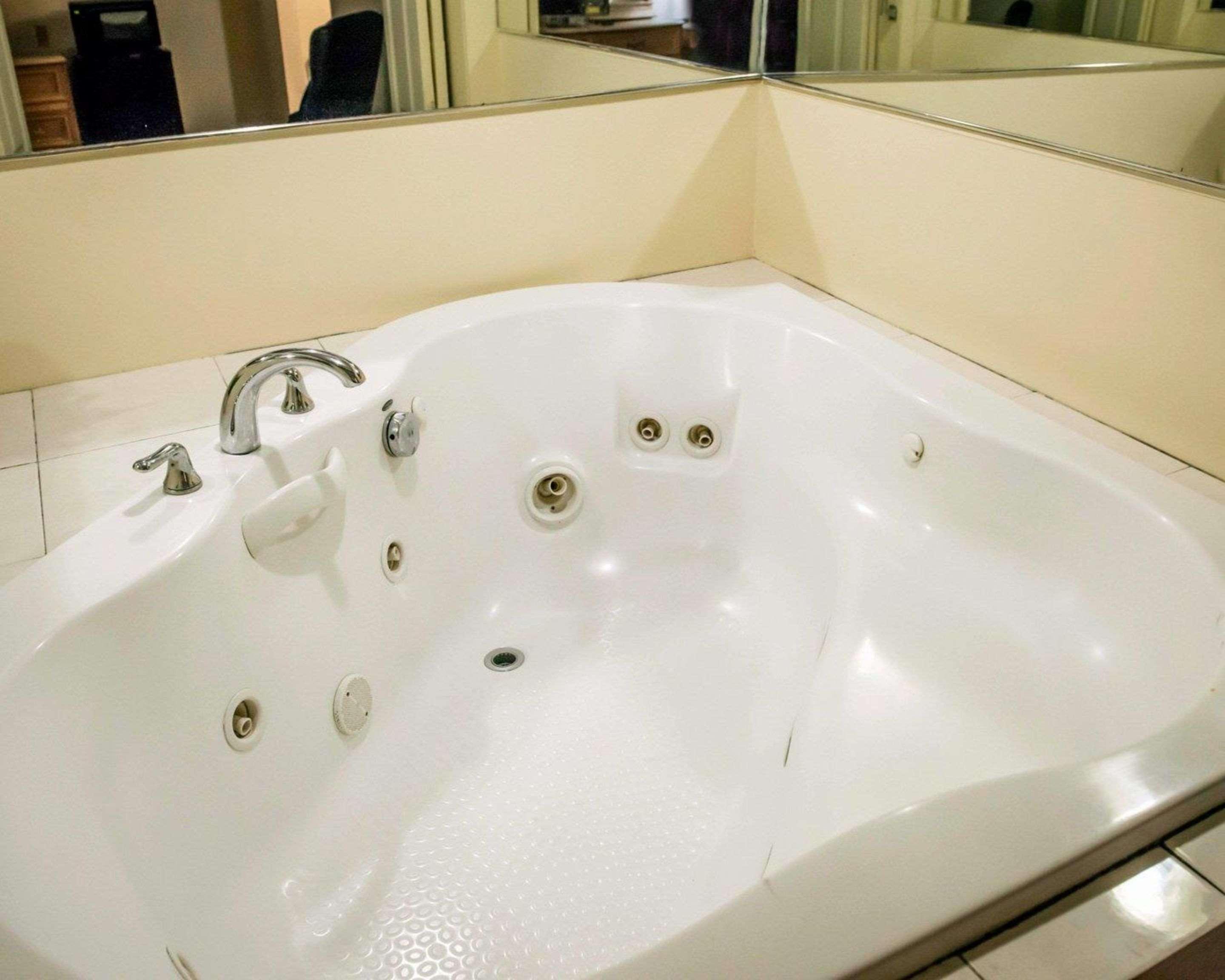 Econo Lodge Перрі Екстер'єр фото