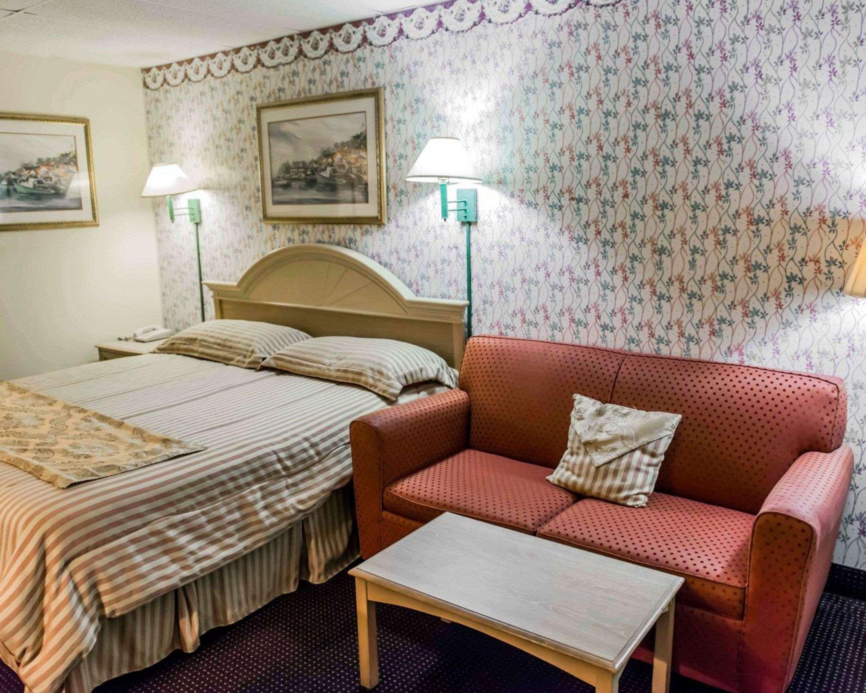 Econo Lodge Перрі Екстер'єр фото