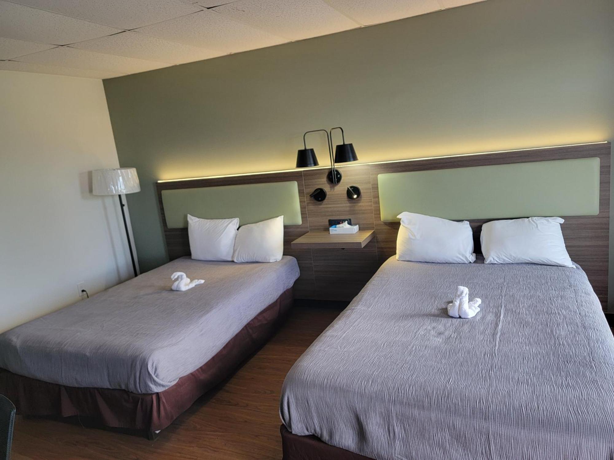 Econo Lodge Перрі Екстер'єр фото