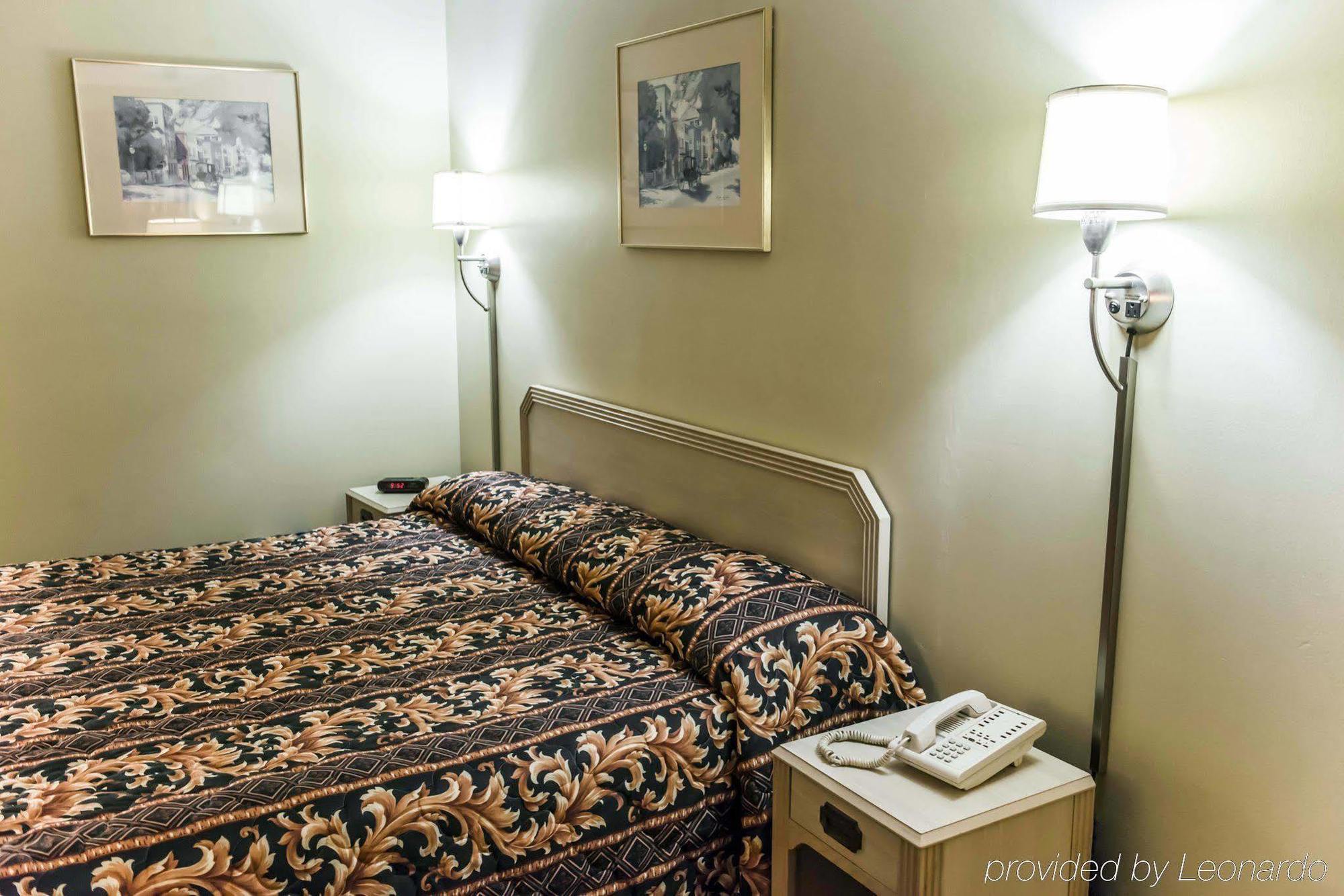 Econo Lodge Перрі Екстер'єр фото