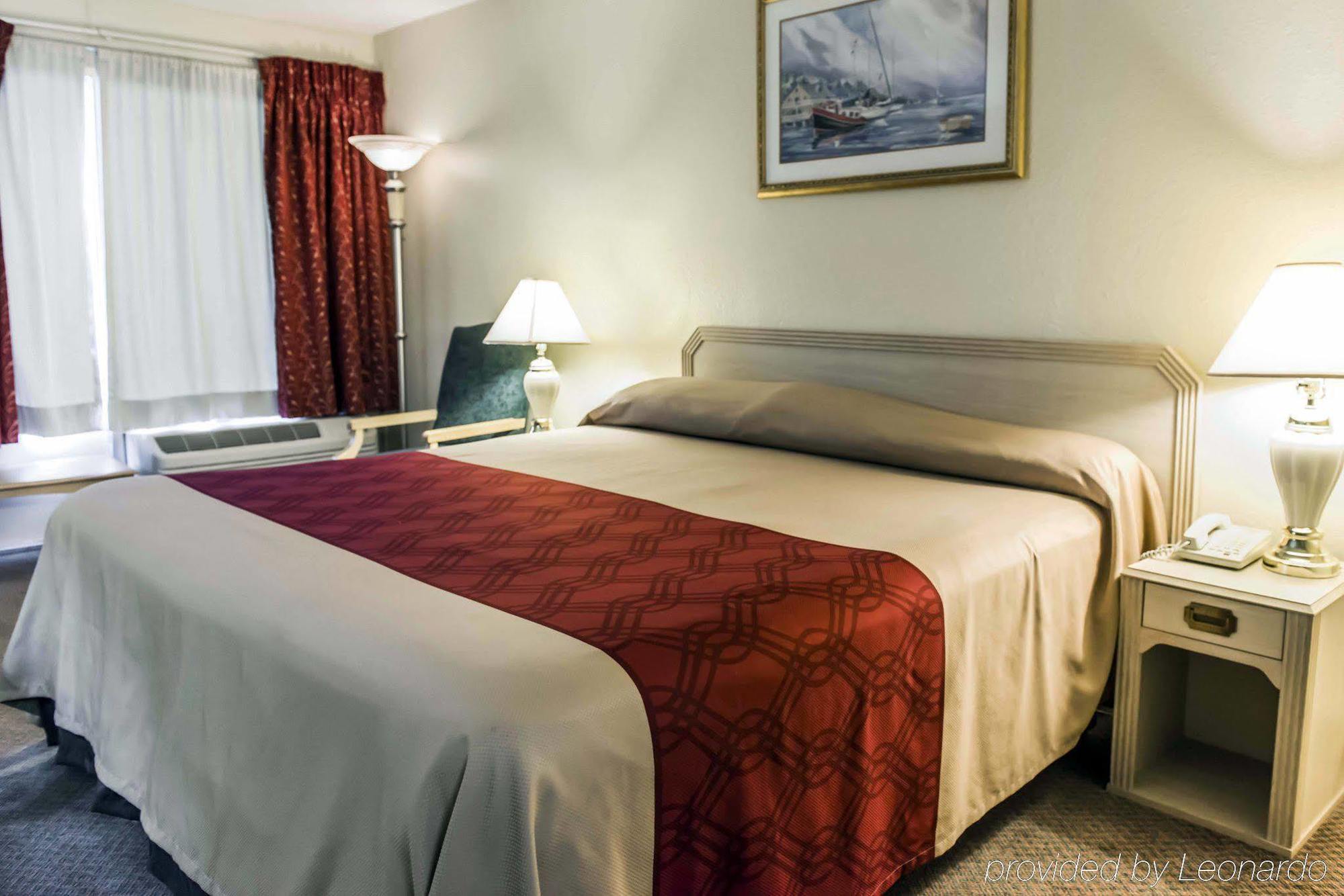 Econo Lodge Перрі Екстер'єр фото